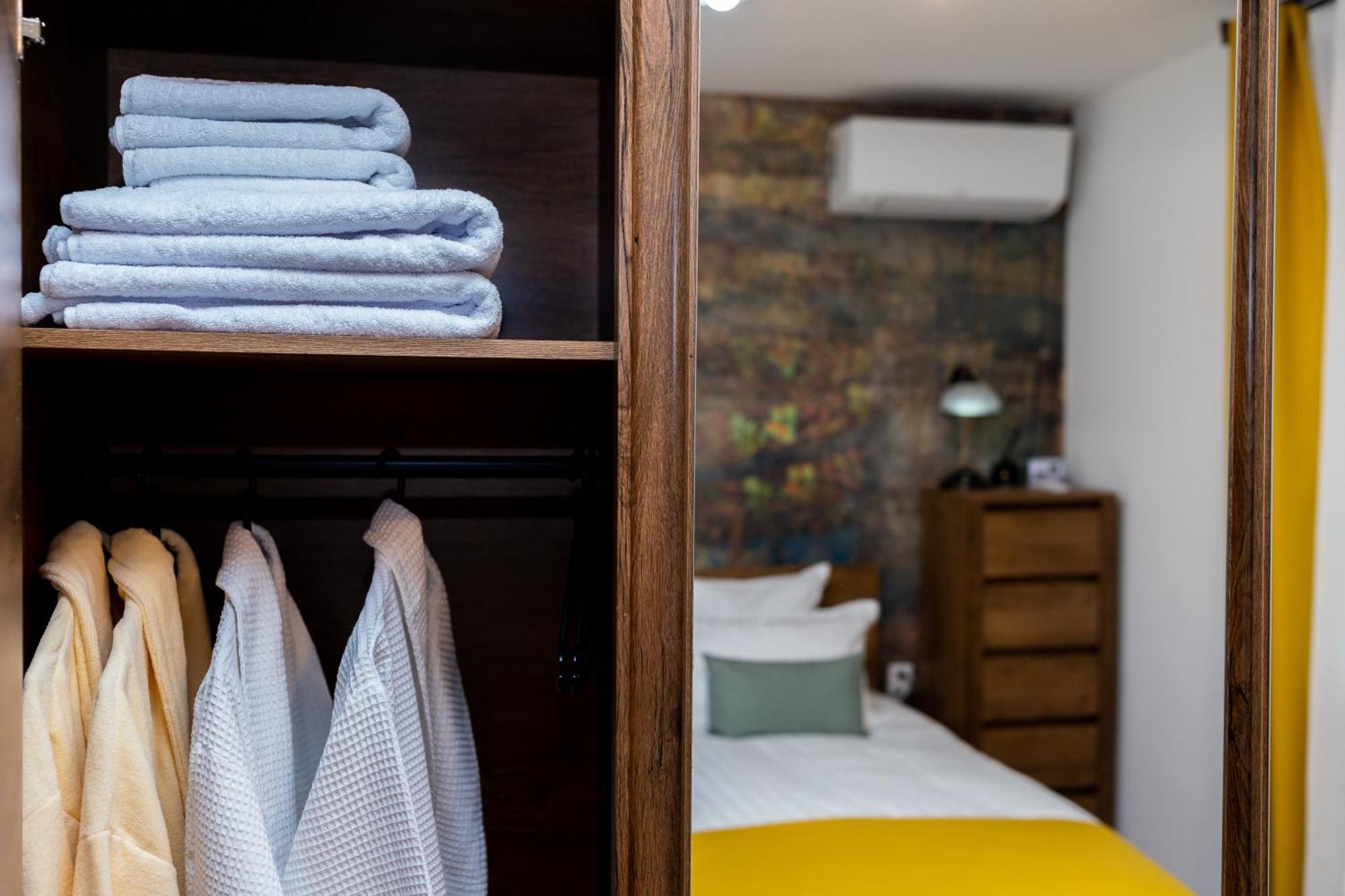 Apartament Octavia Hunedoara Luaran gambar