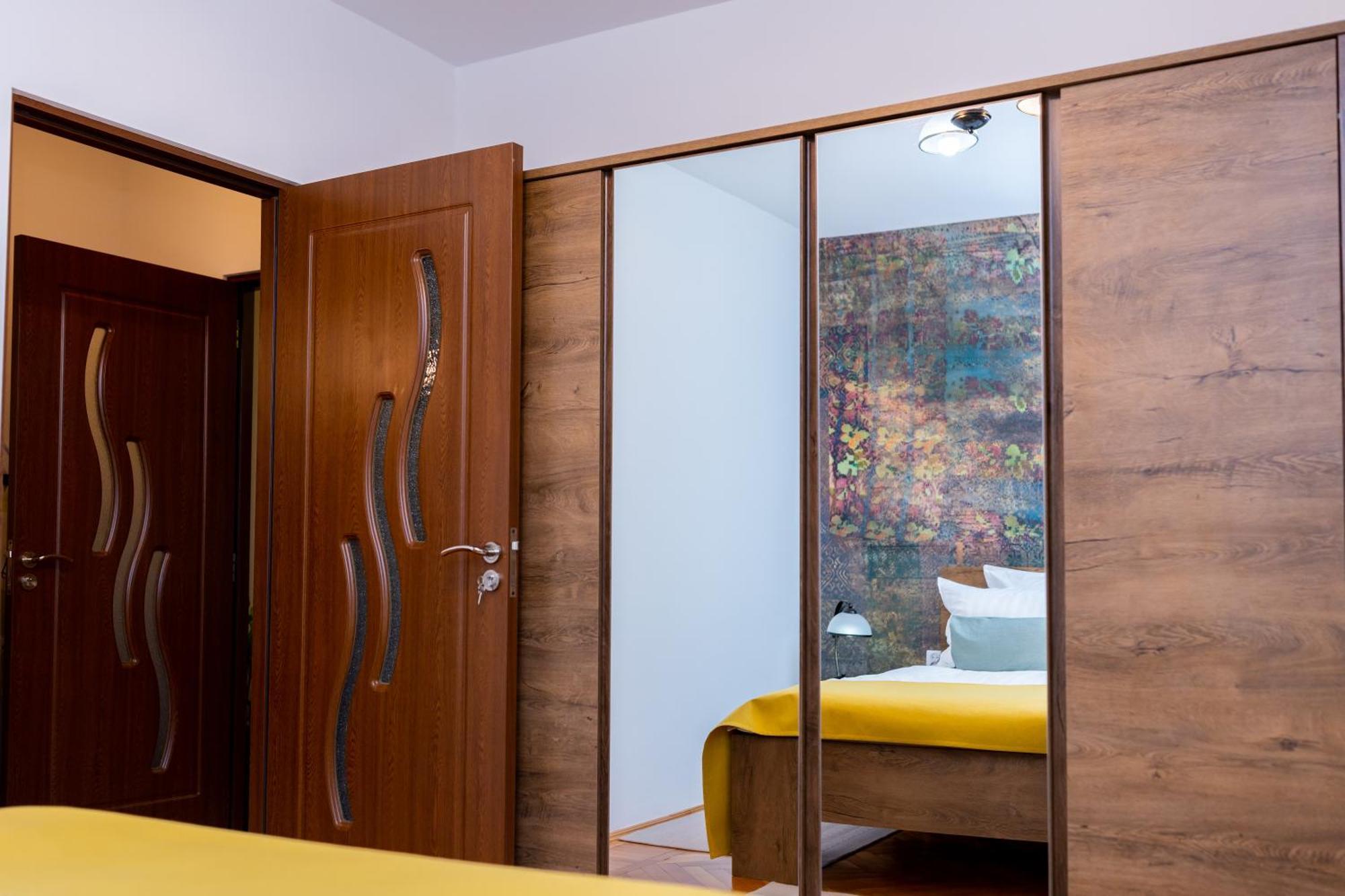 Apartament Octavia Hunedoara Luaran gambar